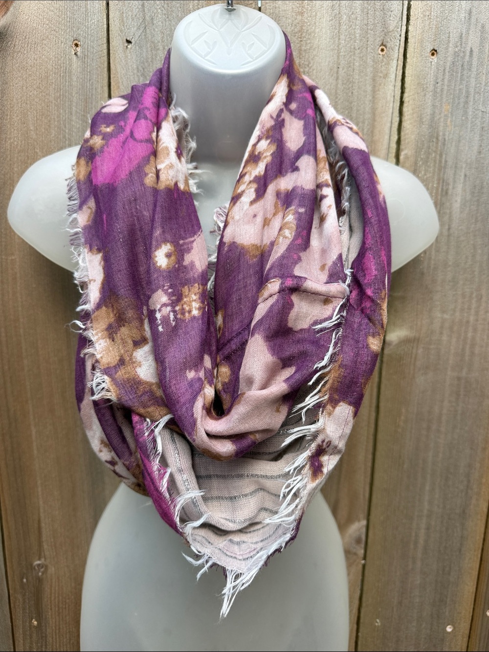 NWT Simply Vera Vera Wang Floral Fringe Loop Scarf Plum Purple Pink Cream Warm